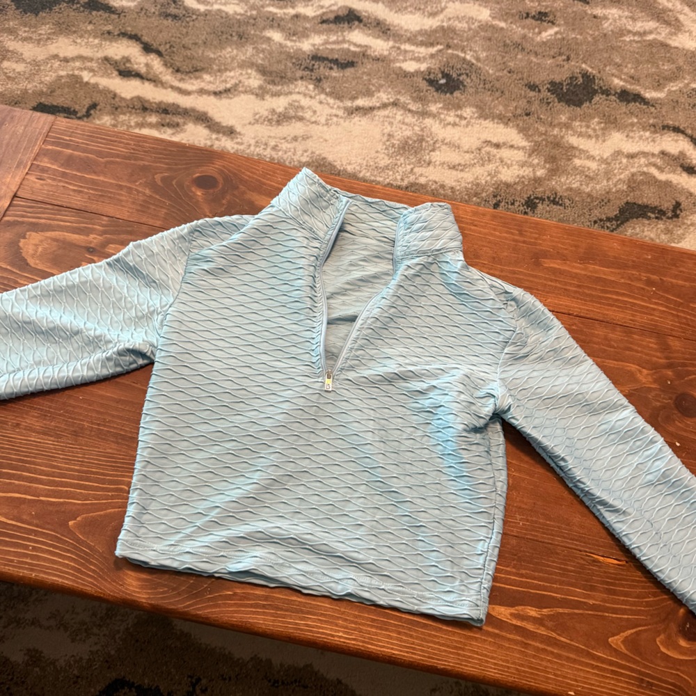 Buffbunny cropped long sleeve top